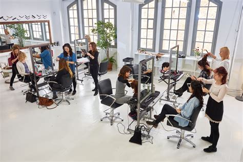 港風後背頭|hairdressing training 港風側背頭 明星達人同款發型，男士發型 男。